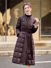 现货2025双面羊毛拼接可拆卸连帽门襟90白鸭绒优雅中长款羽绒服，女装羽绒服，时尚俏佳人