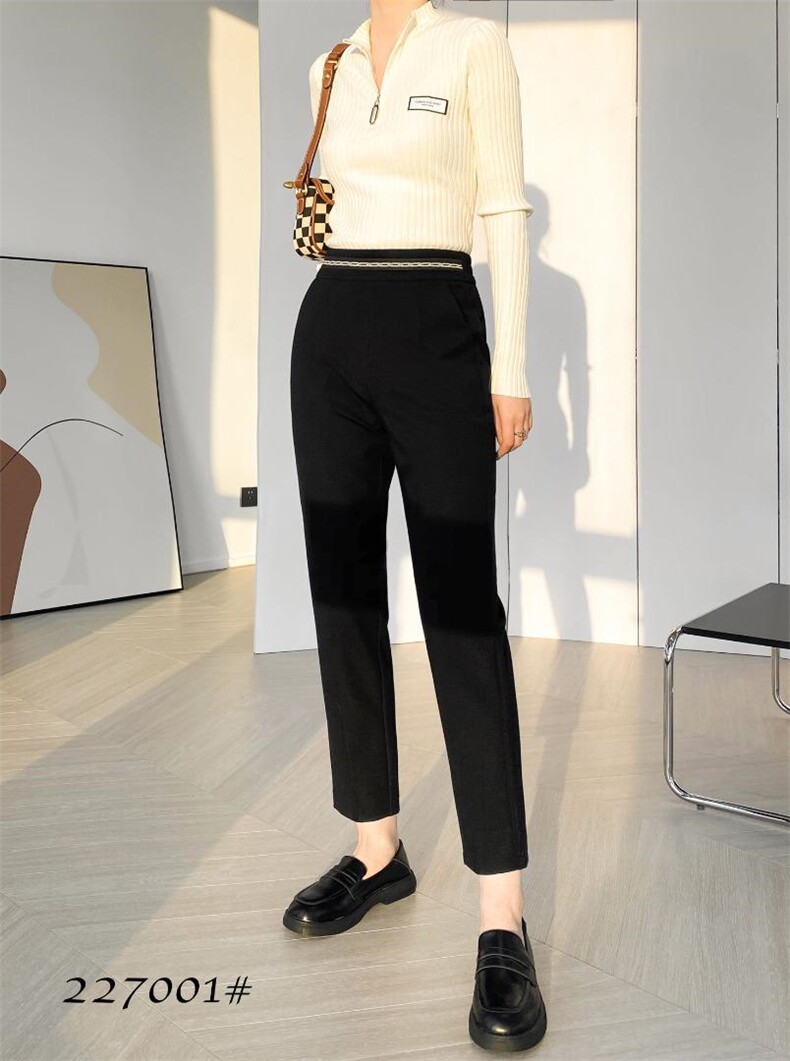 经典百搭款，不分年龄段的女神都可以驾驭，其它，千曼