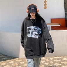黑色
