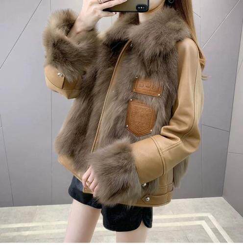 冬装大量上市，女装，秋水伊人