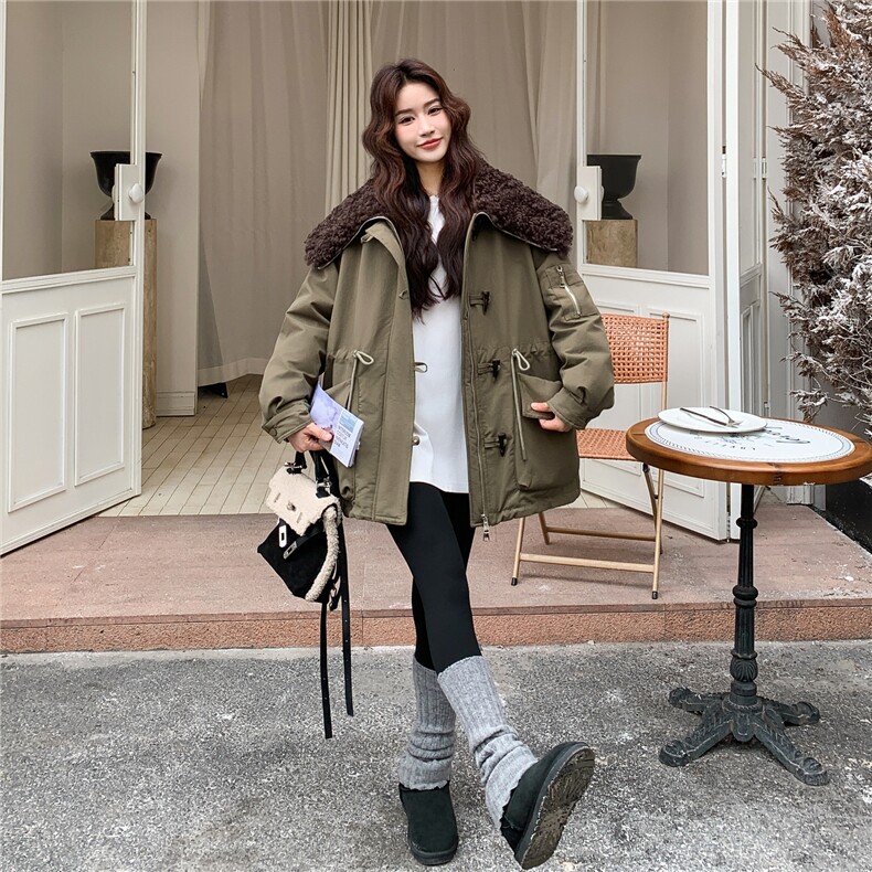 羊羔毛大翻领派克服女2025冬白鸭绒韩版宽松加厚保暖牛角扣羽绒服,女装羽绒服,慧尚2-185