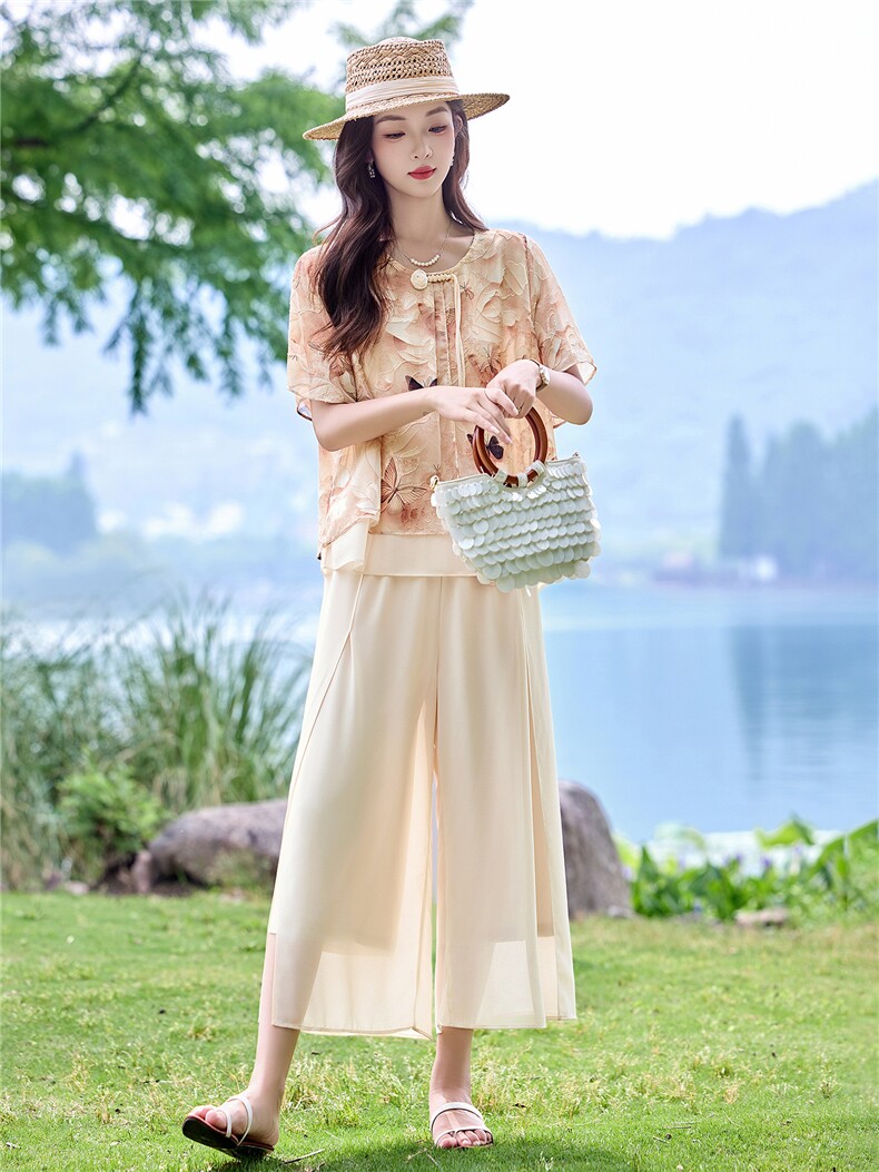 2026年夏季中年装妈妈装气质潮大码新款两件套装,女装套装/套裙,艾仟回(原伊仟回)