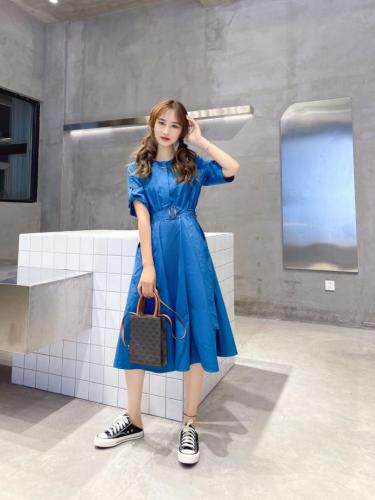 无敌棒，女装，依挺好