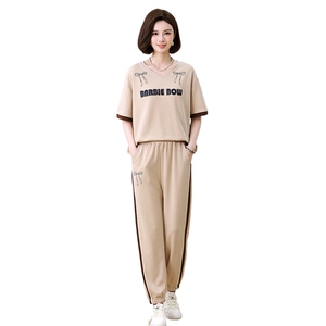 时尚休闲女装套装 舒适百搭两件套 显瘦宽松运动服图片