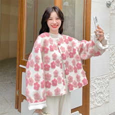 粉色花朵羊羔毛外套女2025冬季新款超好看爆款减龄小个子短款上衣，女装短外套，2C007