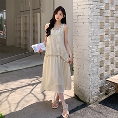 法式重工刺绣亮片背心连衣裙女夏2025新款超火海边度假风长裙子，女装连衣裙，2C122