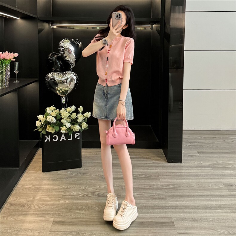 潮牌时尚休闲套装女夏季新款圆领彩色纽扣针织衫短袖牛仔裙两件套,女装套装/套裙,江南