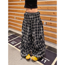 藏青色