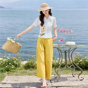 轻熟风时尚小翻领衬衫套装女2026夏气质印花上衣休闲裤两件套图片