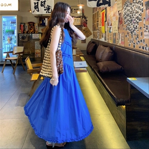 蓝色无袖背心连衣裙女2025夏季设计感小众木耳边拼接超仙显瘦长裙图片