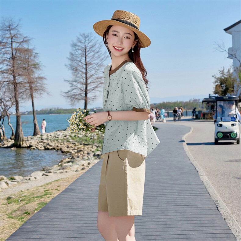 现货2025夏季新款撞色波点衬衫宽松显瘦减龄圆领套装,女装套装/套裙,深水步