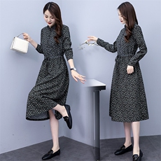 棉麻连衣裙子春款女春秋装2024年新款妈妈高端气质碎花打底中长裙，女装连衣裙，凝聚力