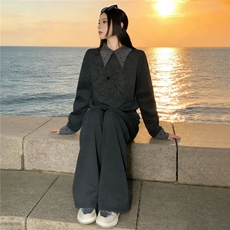 高级感设计时尚套装女春新款拼接衣领衣袖烫钻订珠卫衣阔腿裤套装，女装套装/套裙，江南