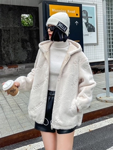 貂毛外套图片