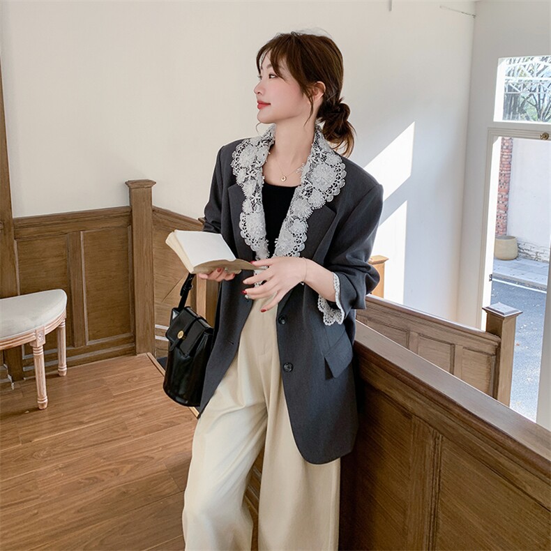 开春设计感蕾丝拼接西装外套女2025新款流行爆款超火气质休闲西服,女装短外套,韩蜜菓