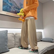 卡其色