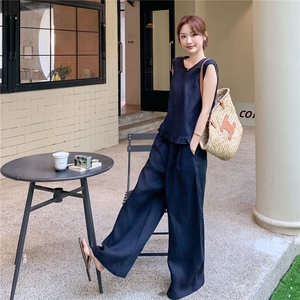 法式复古木耳边时尚减龄套装裤女2025年夏季新款背心阔腿裤两件套图片
