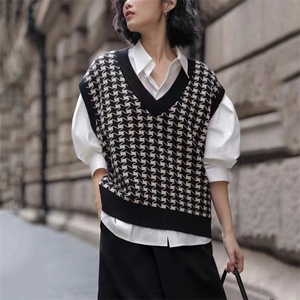 时尚百搭千鸟格女士V领落肩马甲 优雅显瘦秋冬必备单品,女装马甲,洁纯羊绒