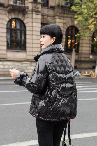 90绒羽绒服，女装羽绒服，娇姿百合