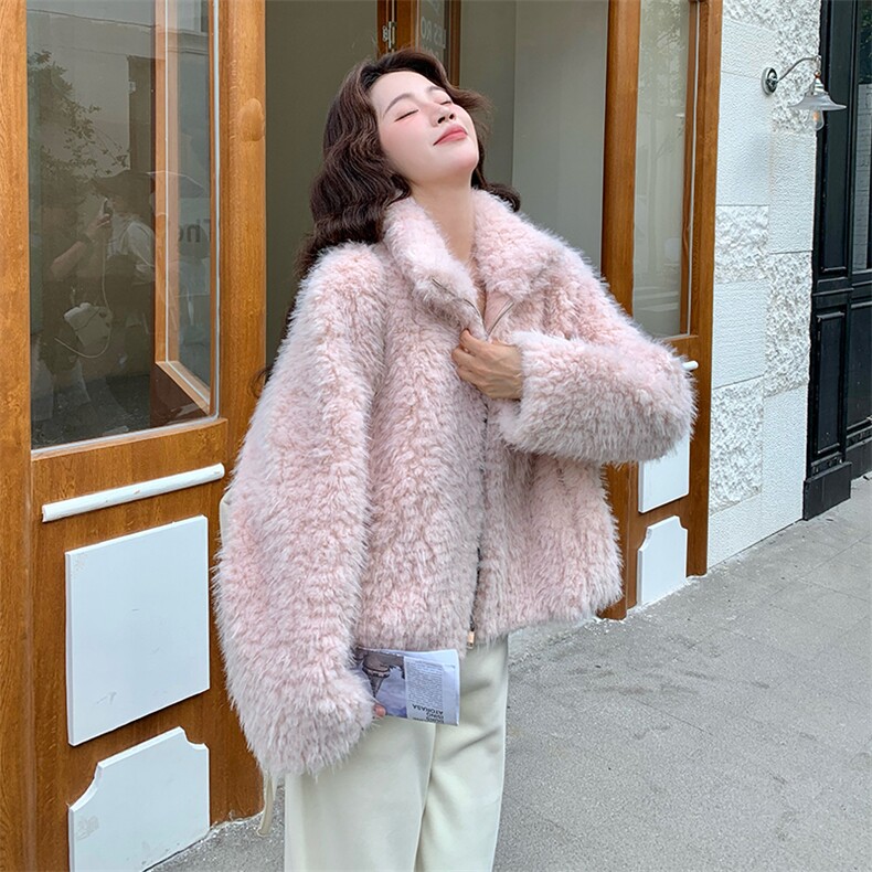 【现货】新款粉色皮毛一体毛毛款223-1520-P215-K328，女装皮草，欣美人