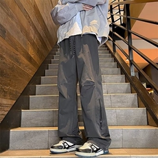 灰色