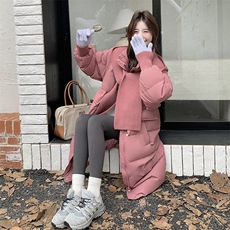 针织披肩玫粉色收腰羽绒服女冬季2025新款流行中长款高级感爆款，女装羽绒服，蝶眷