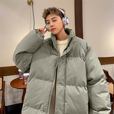 灰绿色
