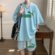浅蓝色