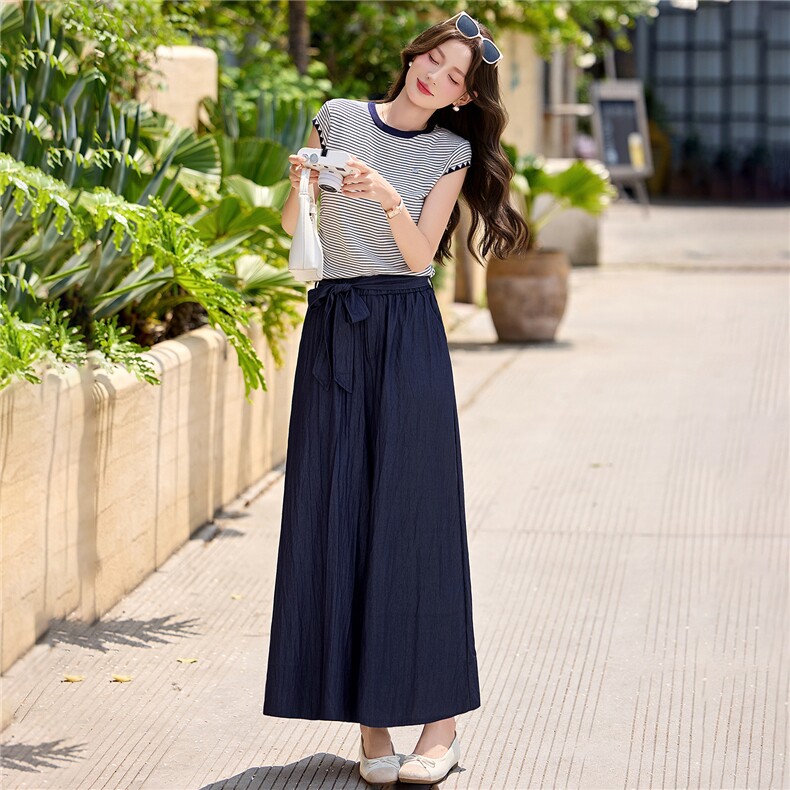 夏日ootd穿搭套装女松弛感时尚气质休闲显瘦条纹短袖阔腿裤两件套,女装套装/套裙,意芙