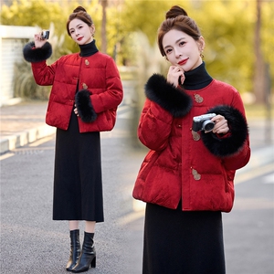 依如秀2026年冬季狐狸毛羽绒服图片