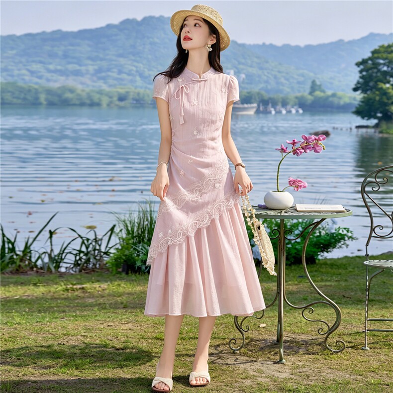 2026新中式改良旗袍连衣裙女夏季复古风立领刺绣假两件中长裙子,女装连衣裙,贝蕾酷儿