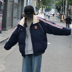 藏青色