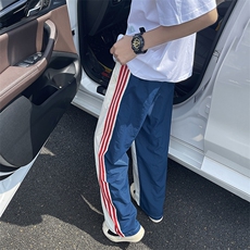 蓝色