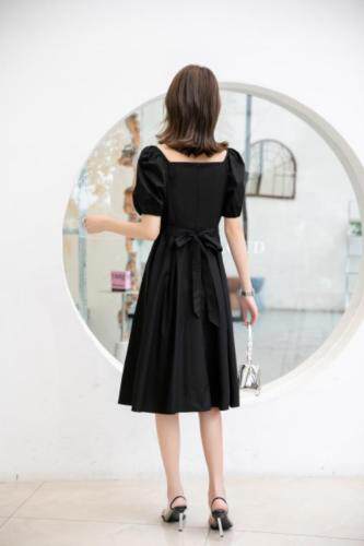 新货夏季新款连衣裙，女装连衣裙，依美依缘