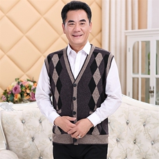 2024秋冬新款中老年男款菱格拼色纽扣开衫，男装羊绒背心，衣恋羊绒