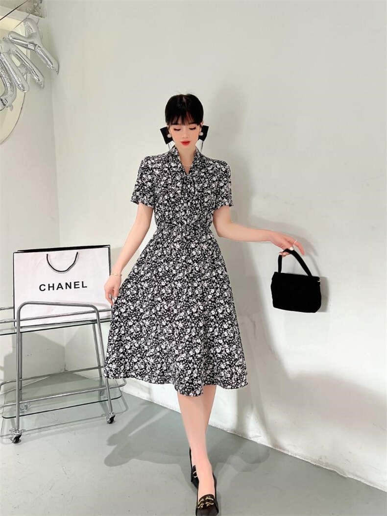 [现货]碎花连衣裙，两色、四个尺码，女装连衣裙，依柏璐(1F)