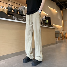 卡其色