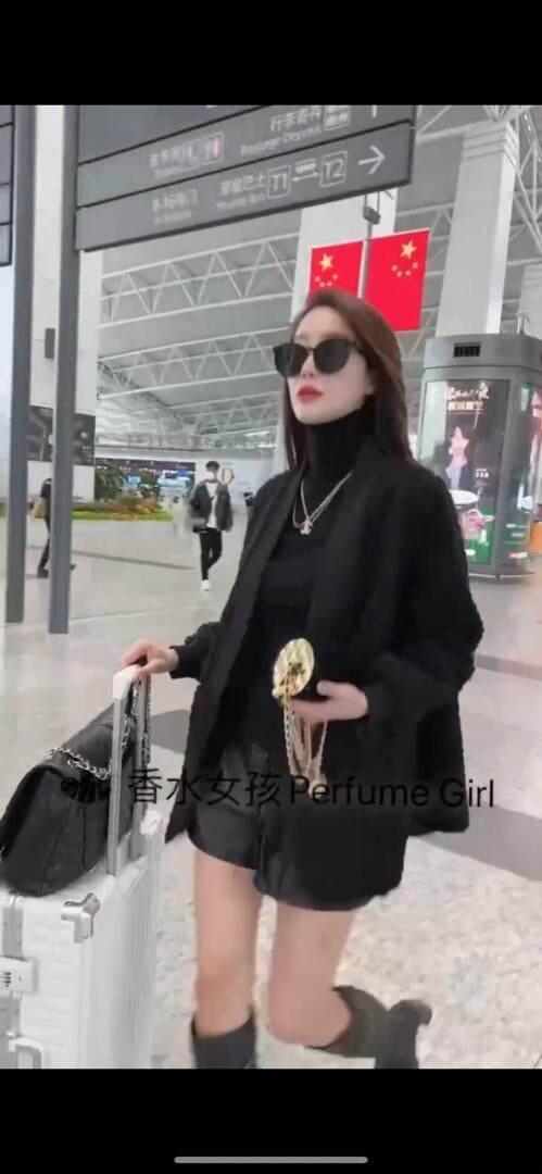 香水女孩 XSNH132622