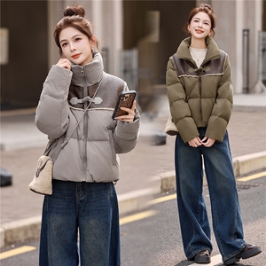 皮毛一体拼接短款拉链款羽绒服图片