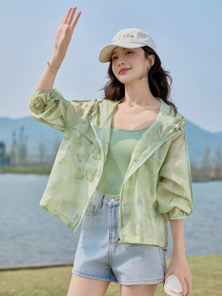 植绒蝴蝶提花轻薄防晒衣女2025夏新款宽松百搭时尚减龄防晒服外套,女装防晒衣,悦祺