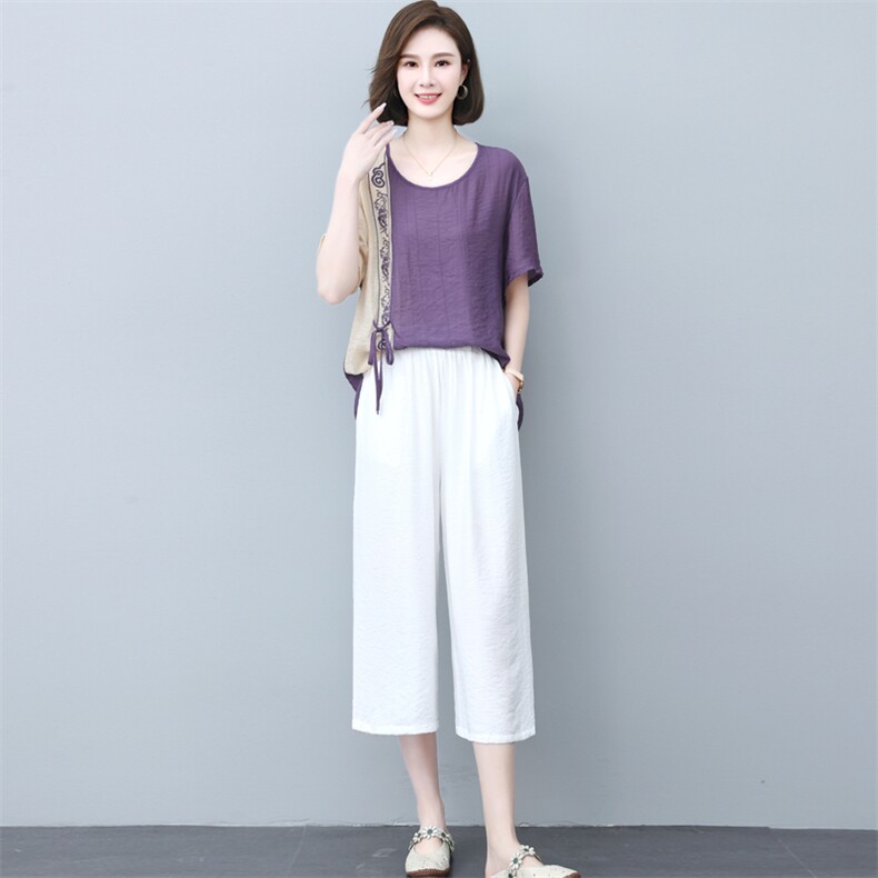 (新品)2024年夏季天丝两件套女刺绣T恤中老年妈妈装三年不下架,女装套装/套裙,璐依舞