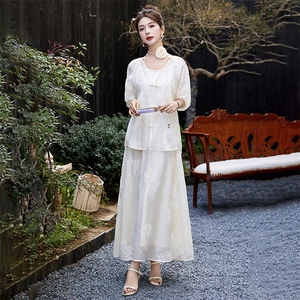 温柔橘粉色刺绣套装裙女2024夏季新款贵夫人盘扣上衣半身裙两件套图片
