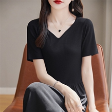 夏季新款冰丝短袖连衣裙女纯色收腰长裙高级百搭简约高腰针织裙女，女装连衣裙，暖姿羊绒