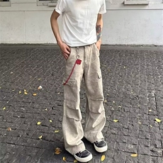 灰色