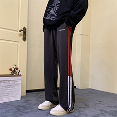 深灰色
