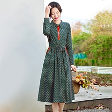 2026春装新款碎花文艺连衣裙2206，女装连衣裙，倪叶myz