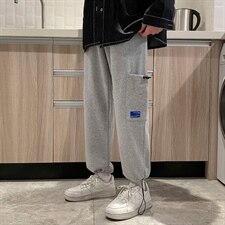 灰色