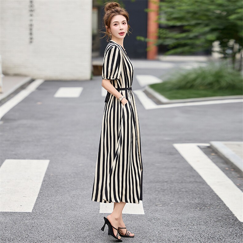 波点印花连衣裙女夏季2025新款高端洋气时尚淑女气质减龄法式裙子,女装连衣裙,魅丽静蓝
