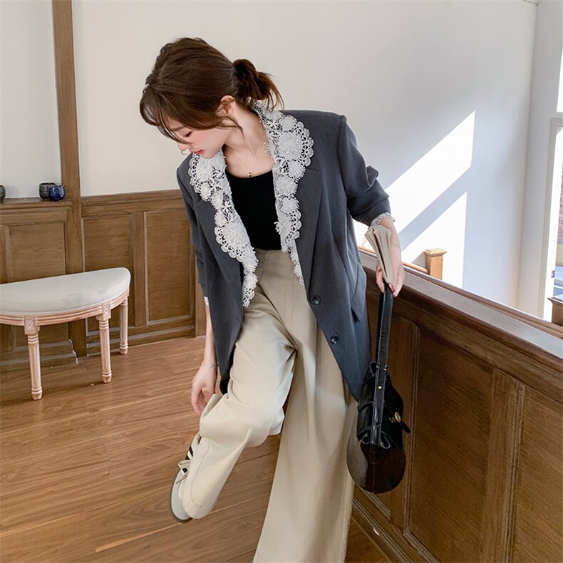 开春设计感蕾丝拼接西装外套女2025新款流行爆款超火气质休闲西服，女装短外套，韩蜜菓