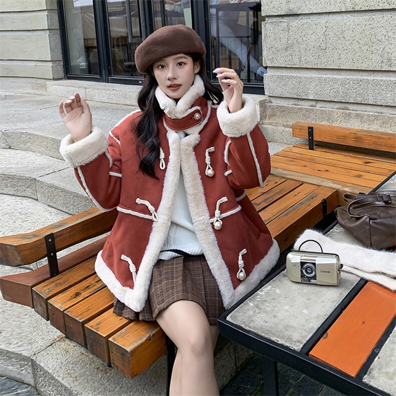 【现货】2025冬新短款安可拉红羊羔毛外套2C037188P195K278,女装短外套,2C037